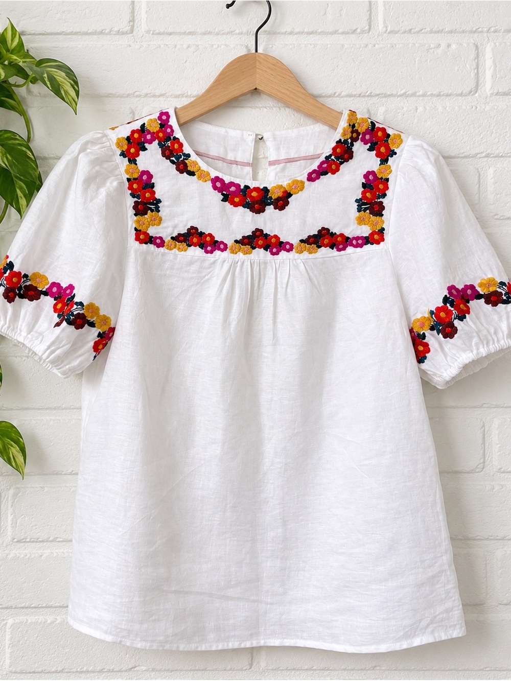 Boden Women’s Medium White Linen Embroidered Floral Puff Sleeve Blouse